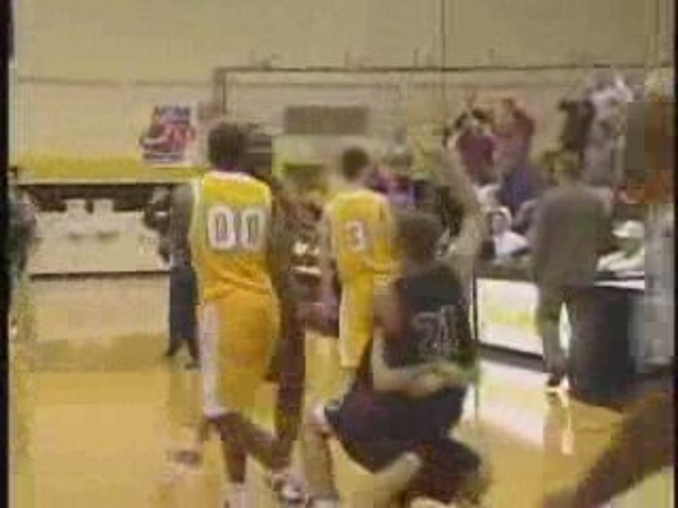 Un panier de basket exceptionnel