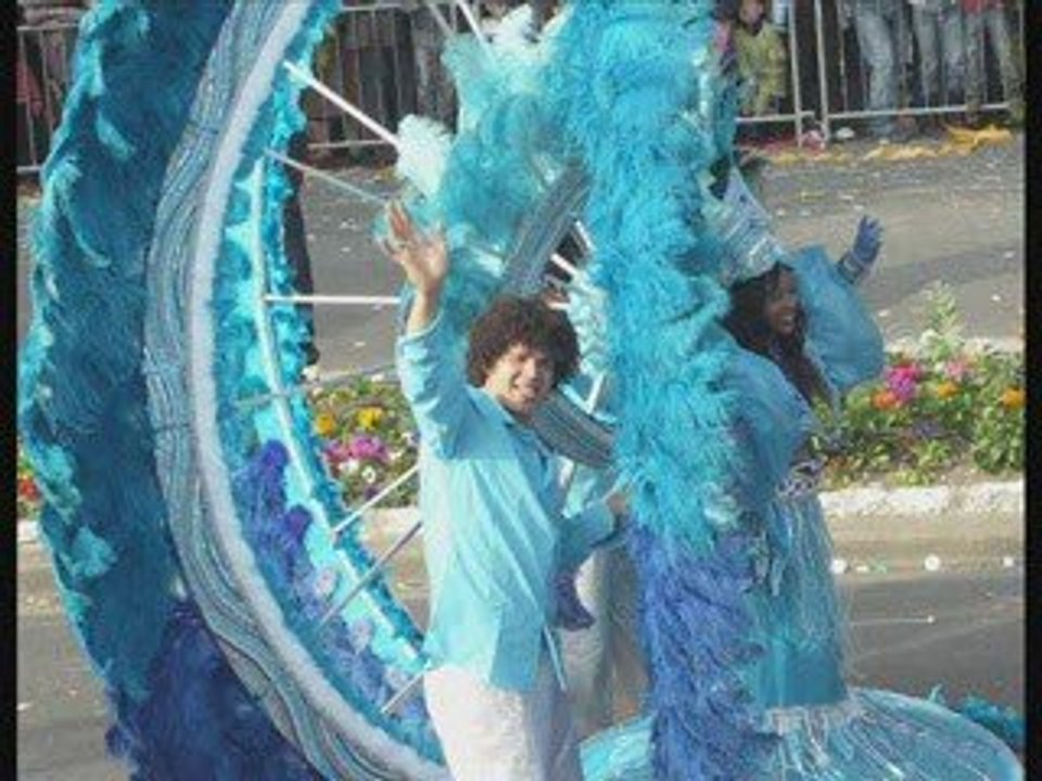 BATAILLE DE FLEURS CARNAVAL