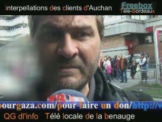 Militant euro-palestine interpellation des clients d'Auchan