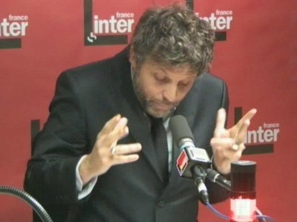 Guillon interviewe Sarkozy