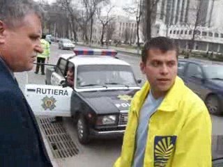 Politia rutiera intimiseaza membri AMN