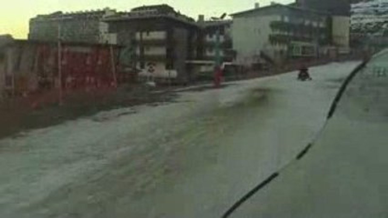 MOTO NEIGE a saint lary