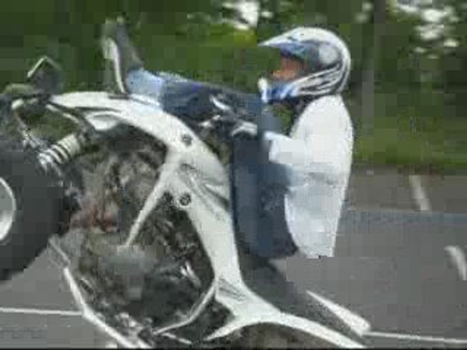 Samsool stunt quad raptor 350 session 1 dancehall a poitiers