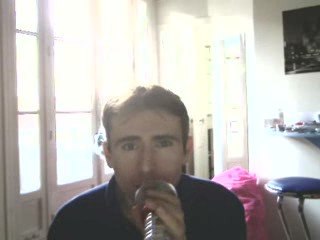 Wiwi égratigne "Je ne veux qu'elle"