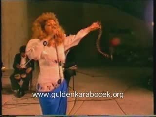 Gülden Karaböcek - Küstüm Sana Dünya (Konser)