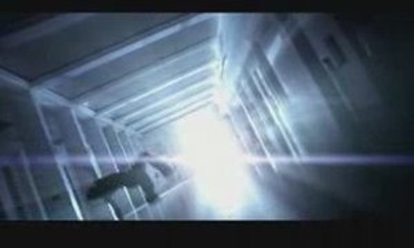 CLIP TV T3K Feat Sarah Michelle qualiter et zoom ameliorer