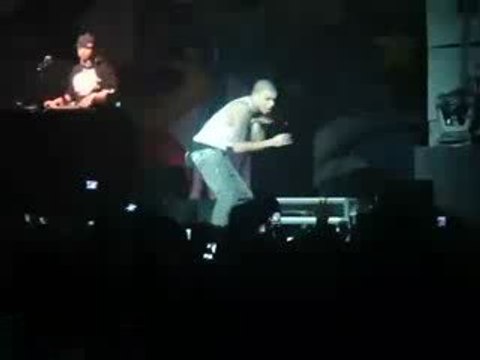 CHRIS BROWN DANSE SUR DU BOOBA ROHFF ZENITH EXCLU