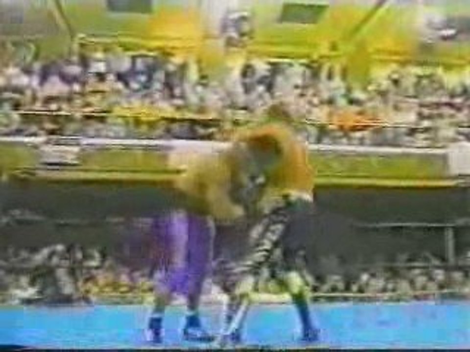 Taka vs Jerry Lynn