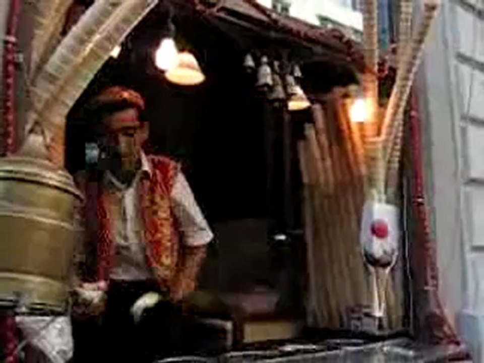 Ice Cream Acrobat  tounsi tunisie manzel