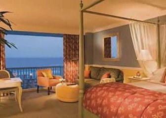 THE SHORES RESORT AND SPA Video Tour