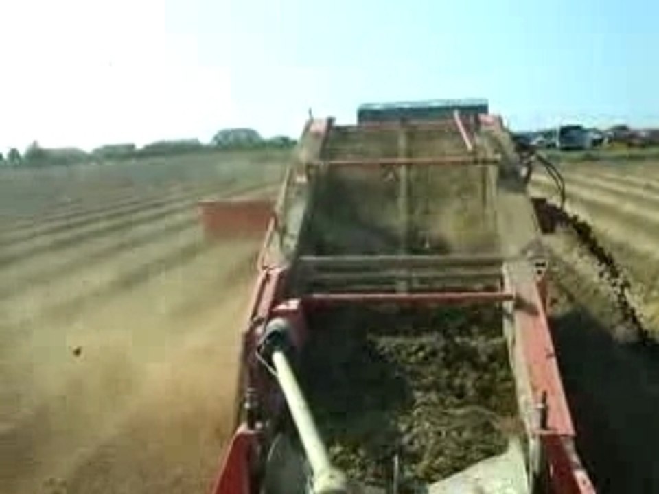 Extremely large tractors working