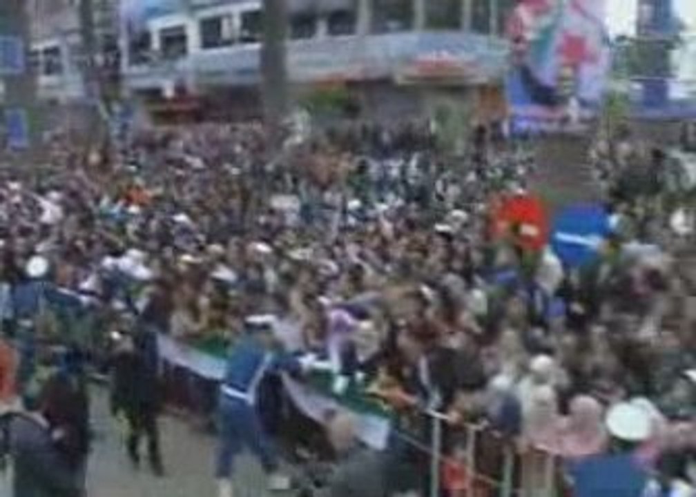 Bouteflika  Accueil grandiose à Skikda et Constantine 1/3