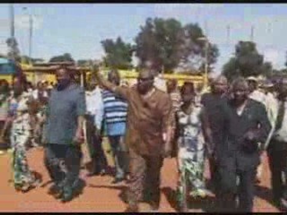 Accueil de Ange Edourd POUNGUI à Dolisie_2e Partie