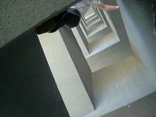 il grimpe cinq etages