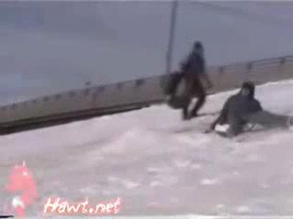 Régis fait de la luge