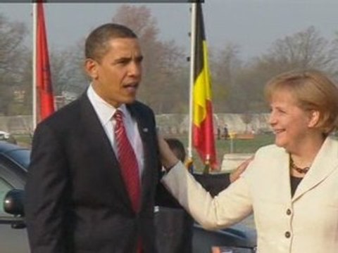 Barack Obama arrives at Nato summit in Germany