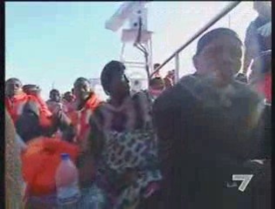 Urgence Harragas en Italie.STOP AUX RACISME DE BERLUSCONI