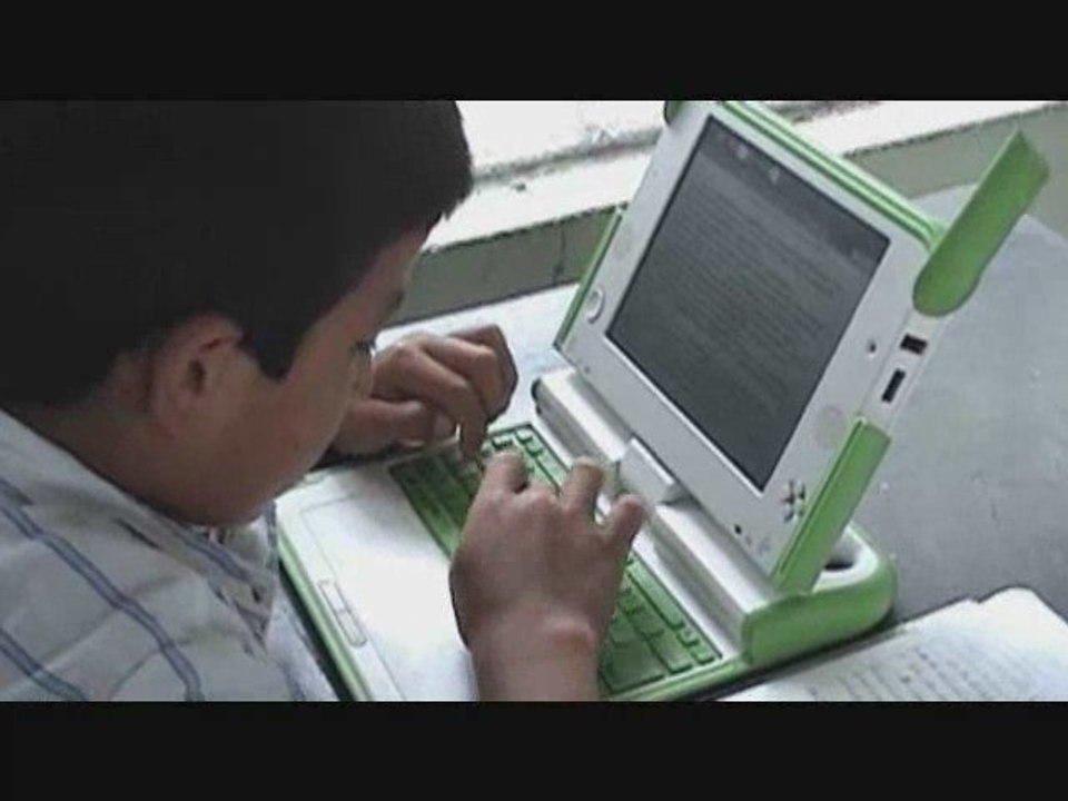 Sesión de aprendizaje de comunicación empleando la XO