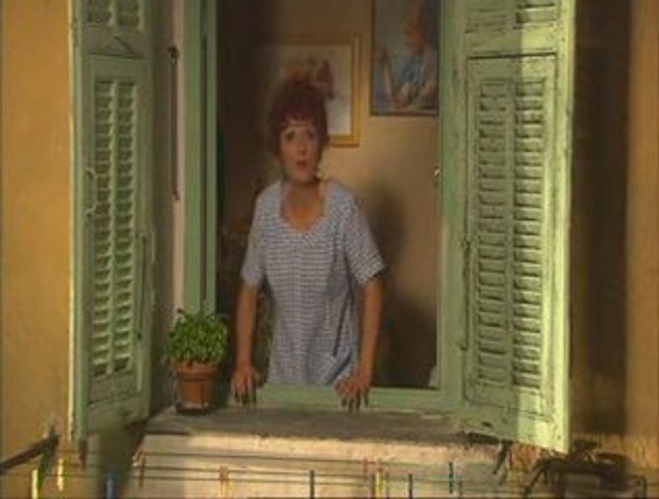 Mado à sa fenetre - La rumeur