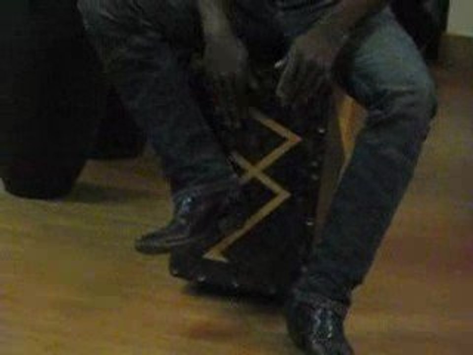 20090403 atelier percussions avec Miguel (7)