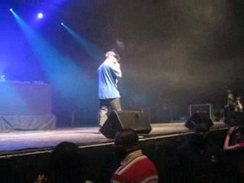 DJ MUGGS de Cypress hill se fé jeté une bouteille