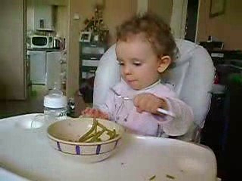 1er vrai repas de Léane