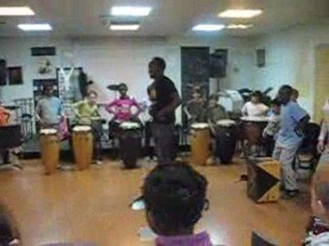 20090403 atelier percussions avec Miguel (20)