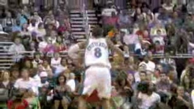 NBA Dwyane Wade comes up with the amazing steal, goes behind