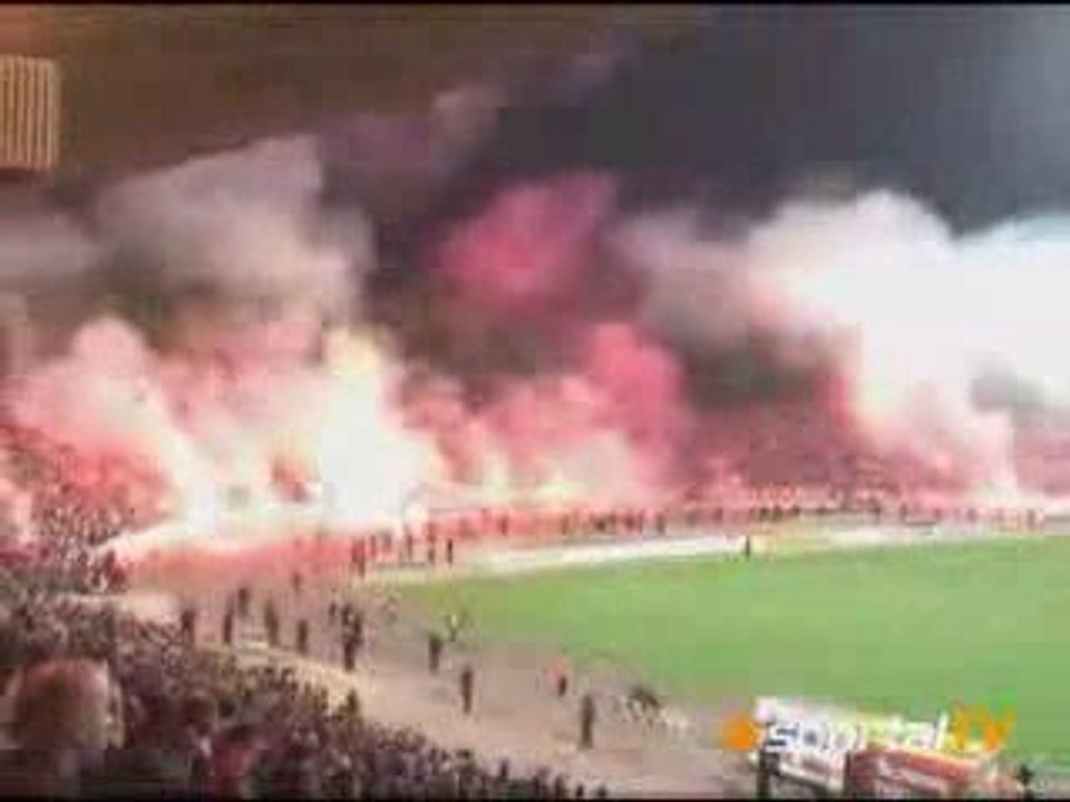 CSKA Fans fumigéne  regarder c'est du top