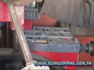 KAVGADA KULLANILAN LEVYEYE EL KONULDU