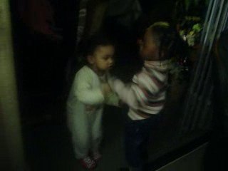 Cloé et sa cousine Célyane zoukparty !!!