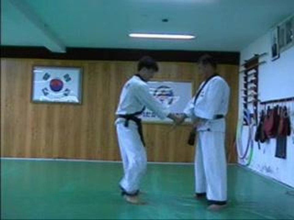 Hapkido défense sur saisie au poignet