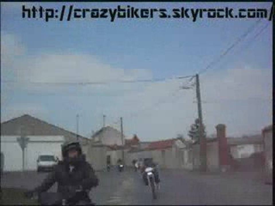 RASSENBLEMENT SCOOT ET 50 A REIMS 5 AVRIL 2009 Part1