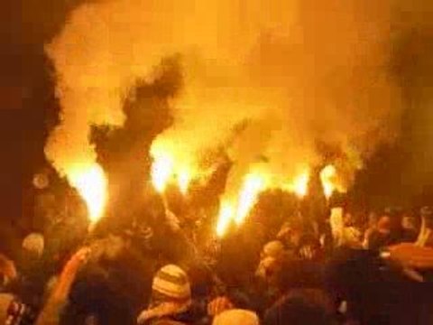 ULTRAS PARIS SG ASSE AMBIANCE AUTHENTIKS CRAQUAGE CHANT