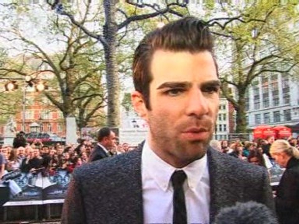 Star Trek premiere hits London Simon Pegg & Eri...