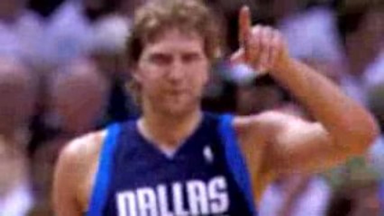 NBA amazing moments from day three of the 2009 NBA Playoffs.