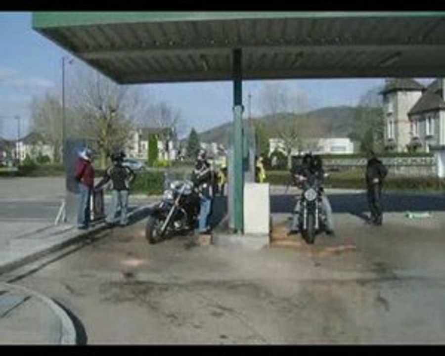 Collonges la Rouge 05 Avril 2009 moto