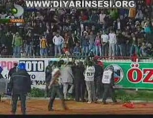 www.Diyarinsesi.org --  Diyarbakırspor 2-0 Karşıyaka