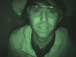 JRF SE BARRE EN 2 COUILLES