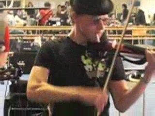 Un hôtel nommé délire J-7