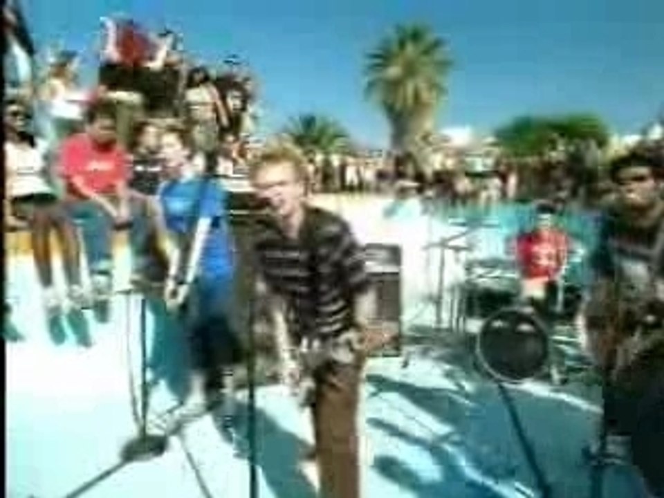 Sum 41 - In Too Deep - music video
