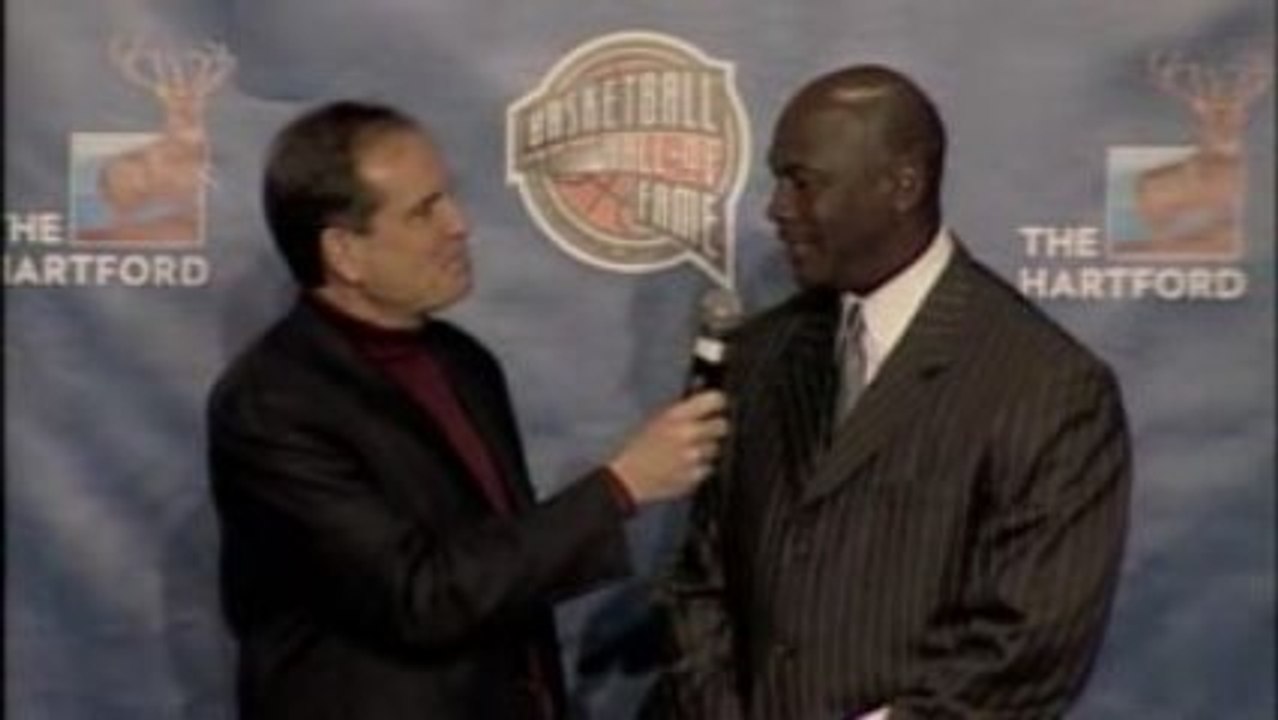 NBA Michael Jordan scored 32,292 points -- the third-highest