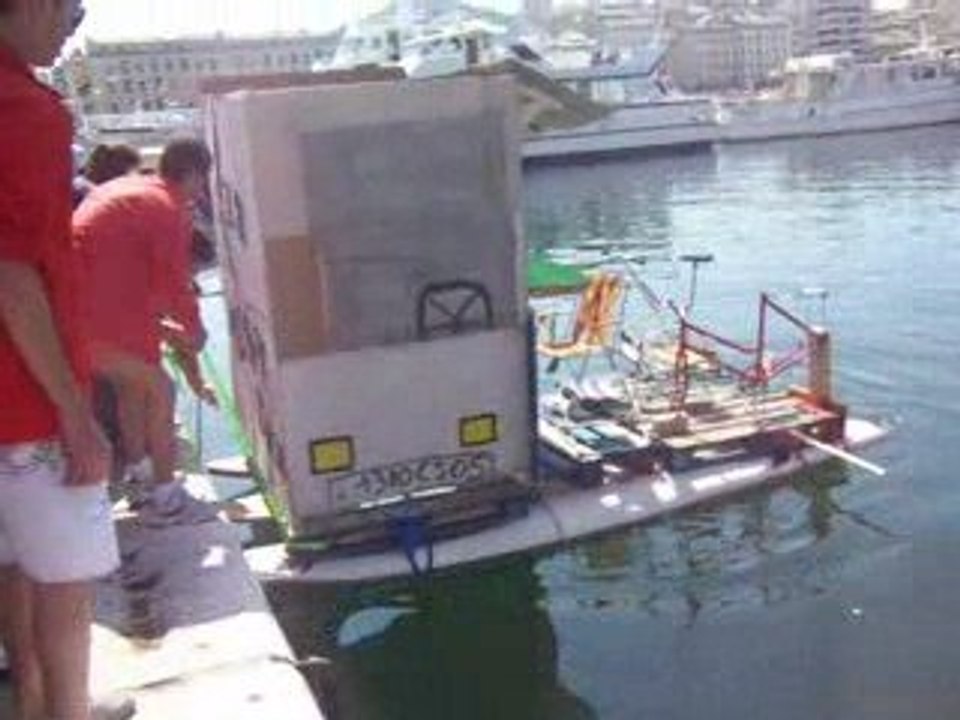 mise à l'eau du radeau