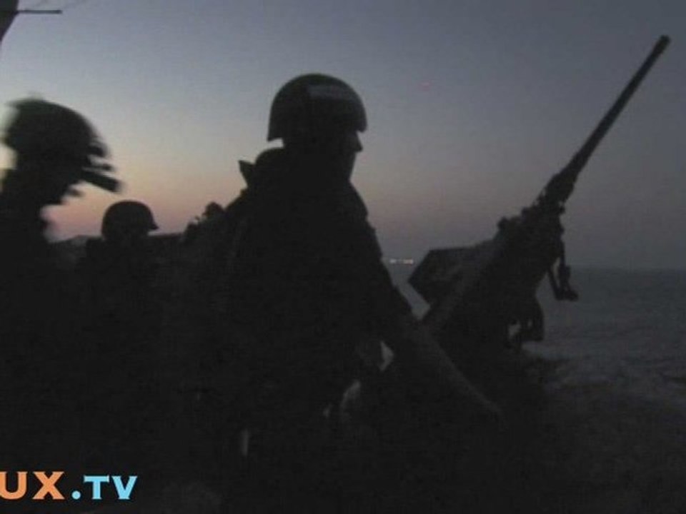 Somali pirates attack German navy ship Spessart: NATO Vid...