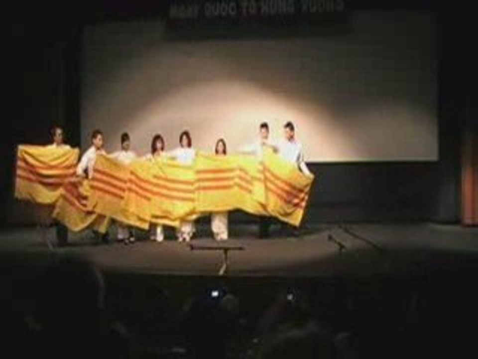 Danse Uoc Vong Hoa Binh