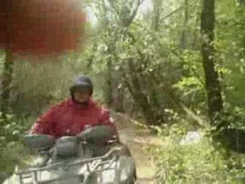 Rando QUAD SUD du 05 Avril 2009 Passage d'un ruisseau