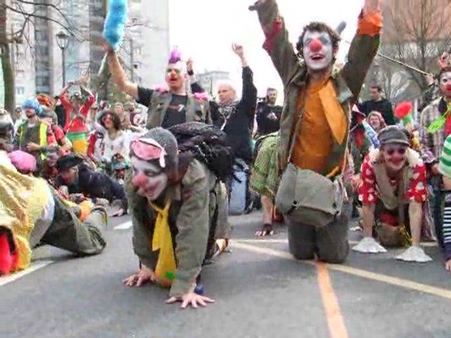 les clowns activistes à Neuhof