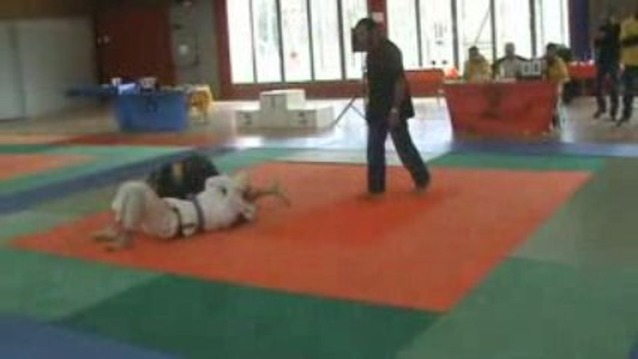 Mohamed vs thomas gracie barra 1 open senart jjb