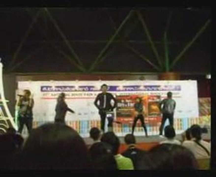 Dr. Pop It's My Life Performance