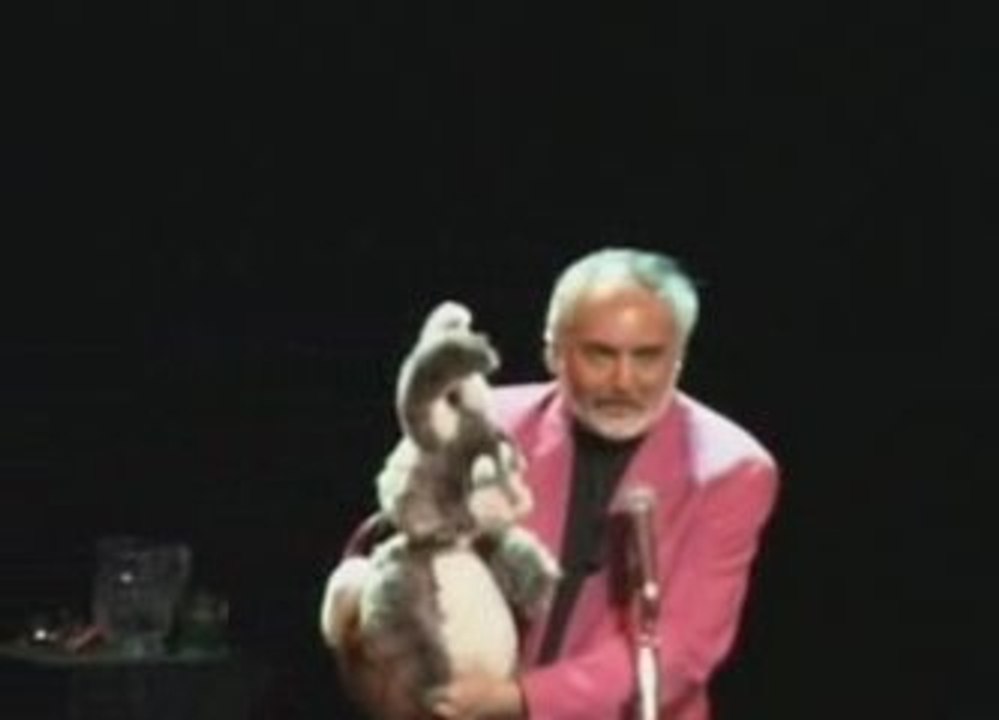 LAURENT PLESSIS  Ventriloque-Magicien-Chanteur